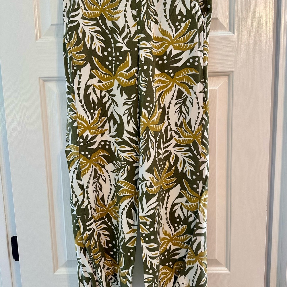 3/$10 Old Navy Tropical Print Women's Pants
